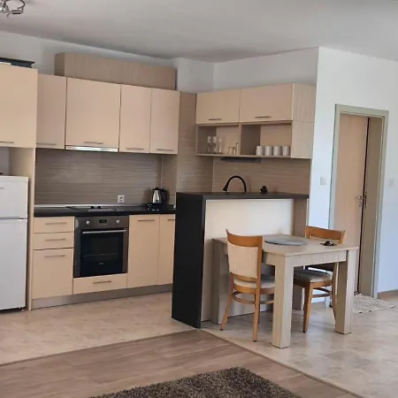 студио Jasmin Apartmán Carevo
